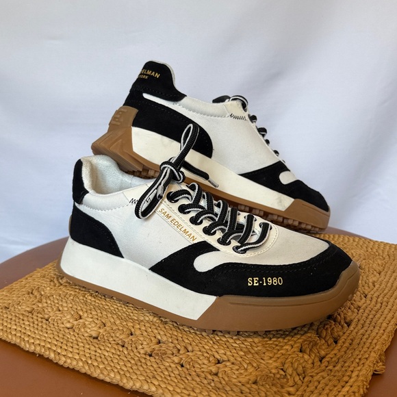 Sam Edelman SE-1980 Sneakers (black/white with gum sole) women’s size 6.5 - Picture 1 of 6